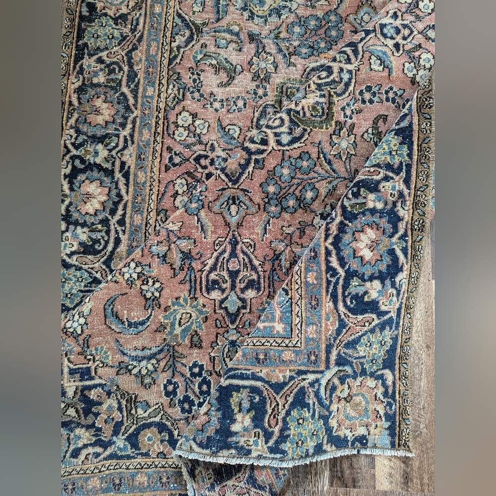 Vintage Turkish Wool Rug 4'x6' - Picture 2 of 8